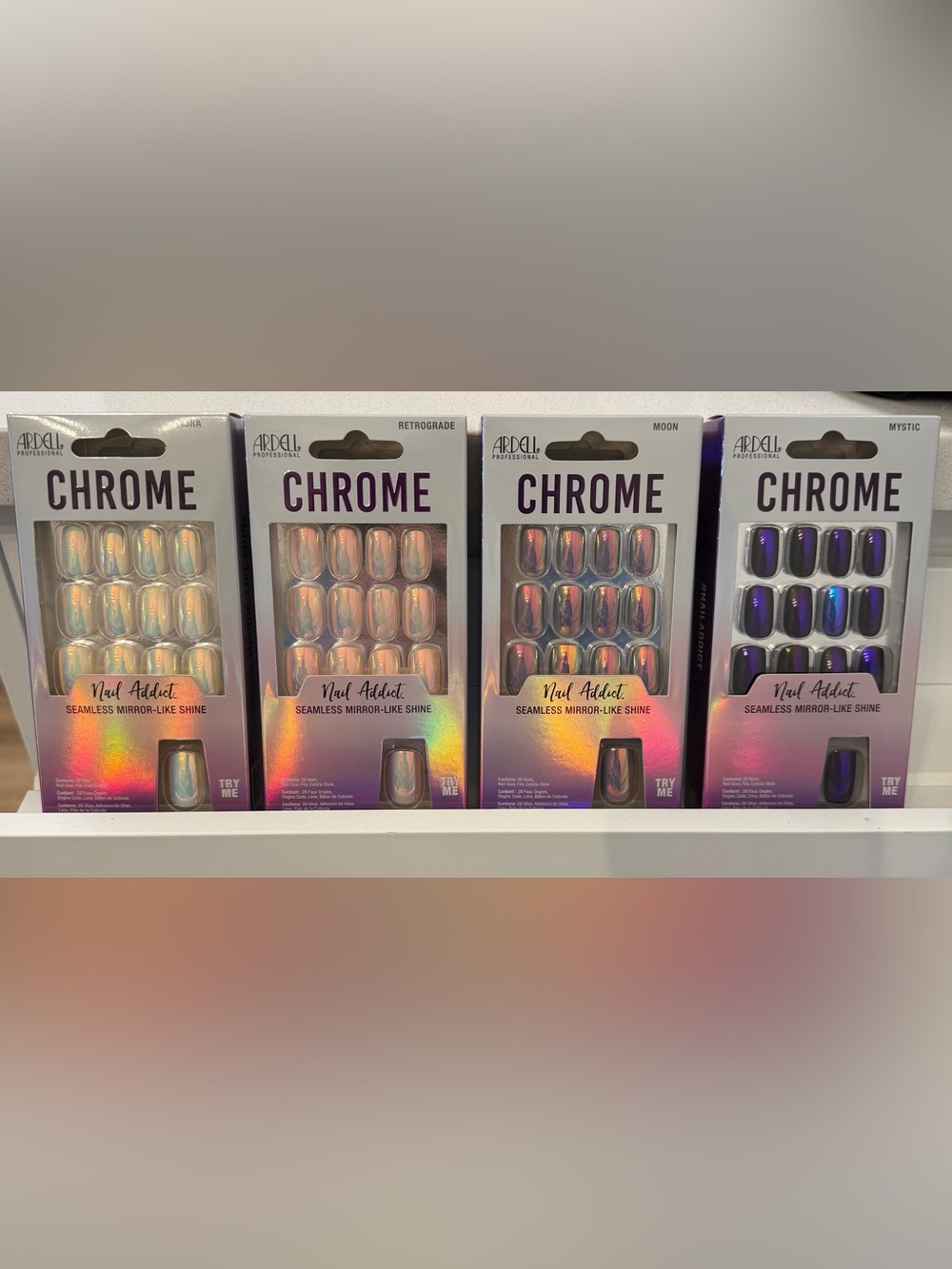 Ardell Chrome 4-pack of Press-On Nails - Iridescent Holographic & Purple Shades